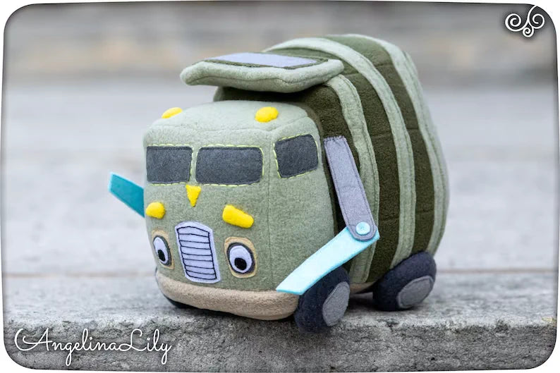 Trash Truck plush, handmade cuddly truck, 6.2 inches high, made to order