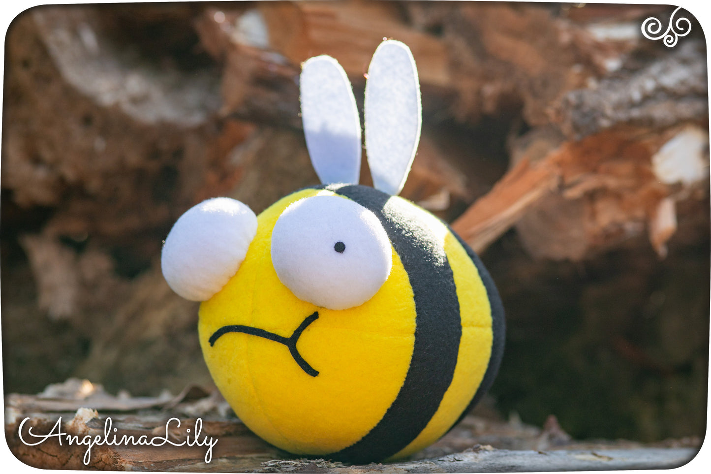 Invader Zim inspired - handmade Death Bee plush, 8.6 in, soft decoration